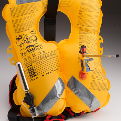 Indlæs billede i Gallery Viewer, Ocean Signal rescueME PLB1 730S-01261
